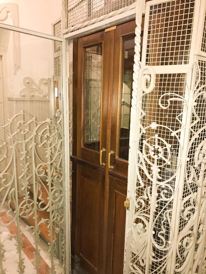 Ferienwohnung El Botones - Puerta Del Sol Madrid Exterior foto